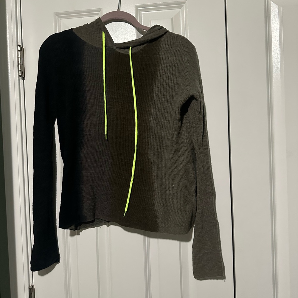 Lisa Todd XS Hoodie in A Variety of Green